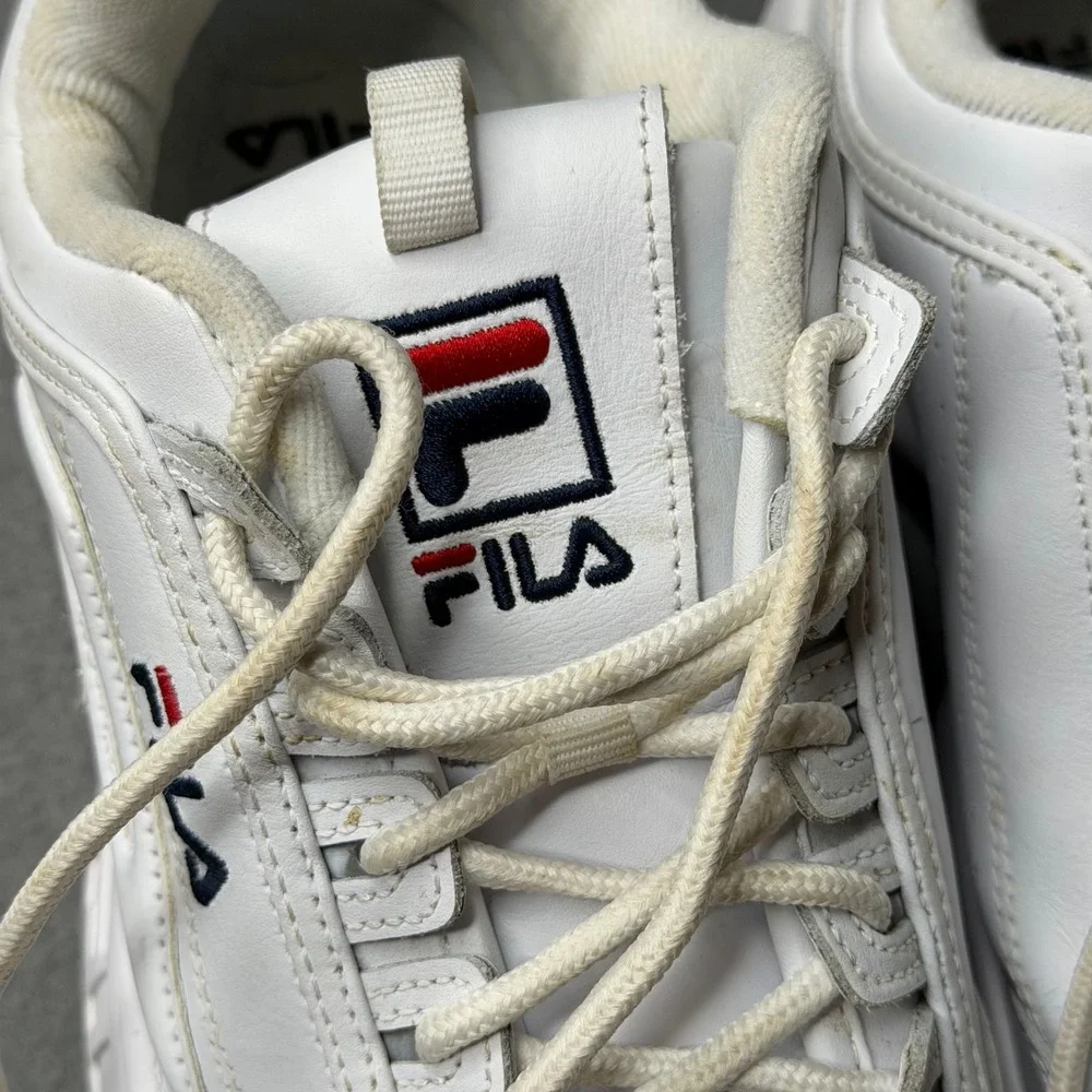 Fila Disruptor II Premium Women 9 White Chunky Platform Sneakers 5FM00002-125